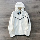 Jaqueta Tech Fleece Nike "Triple White"